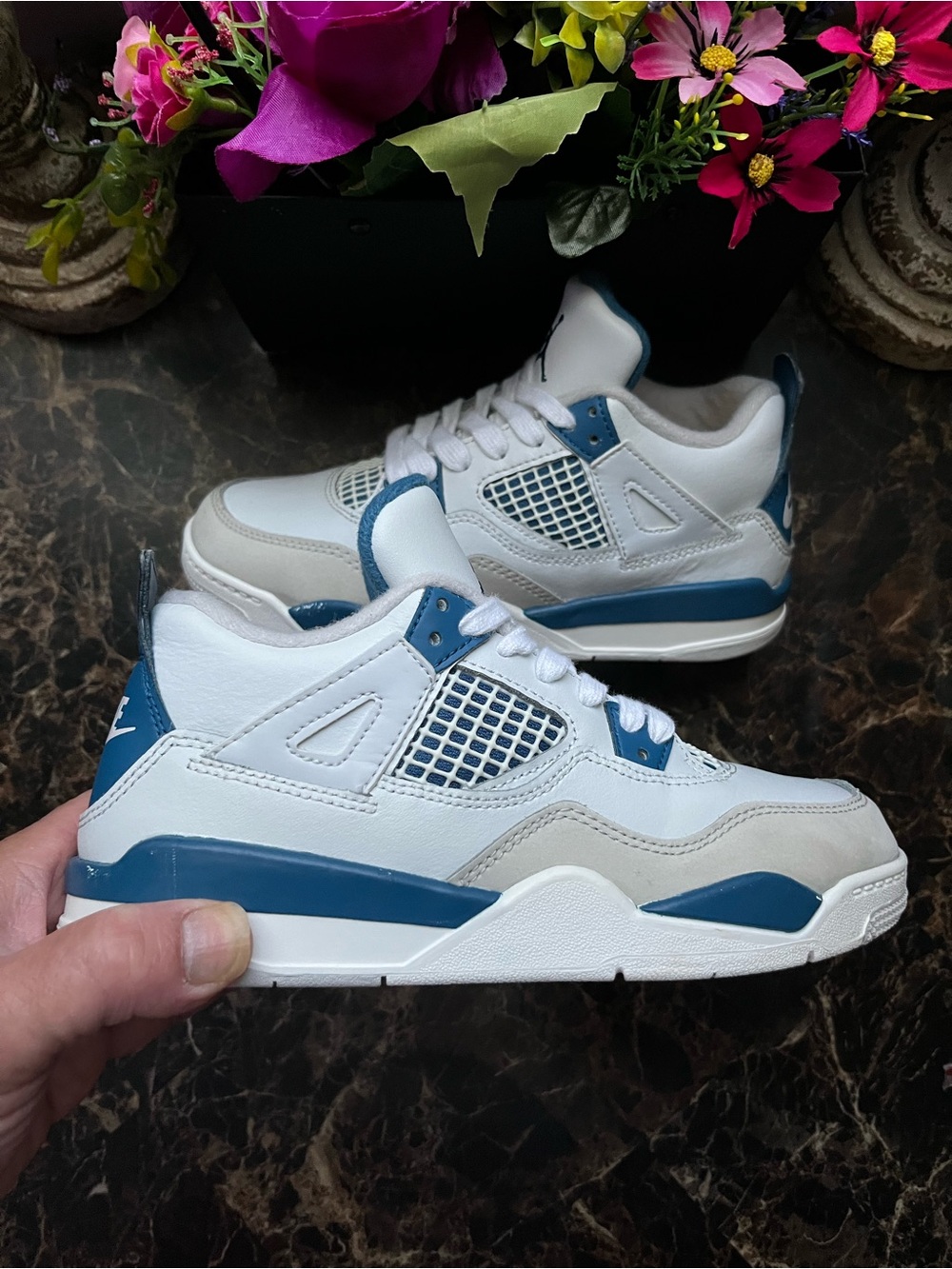 Jordan 4 Retro
Military Blue
Streetwear/Lifestyle Shoes
Size 2.5 Youth Unisex - Picture 2 of 9